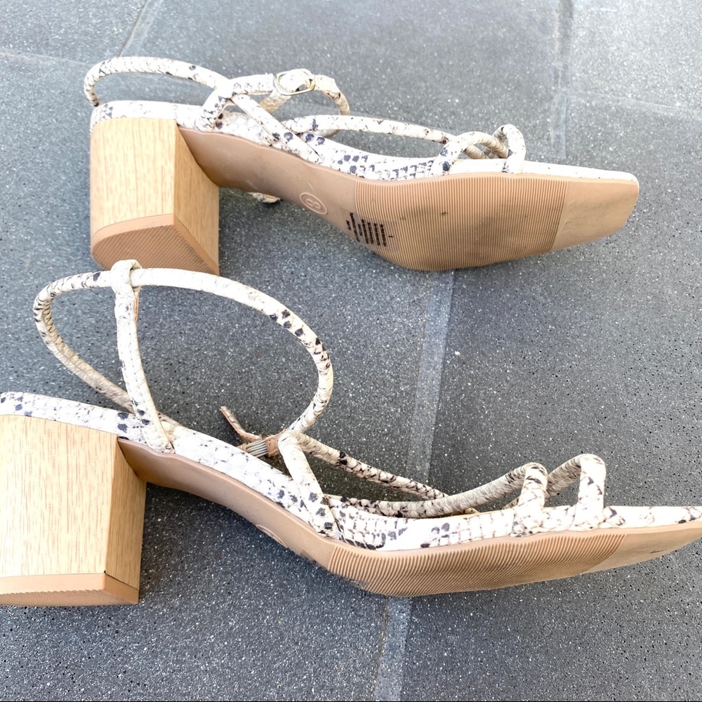 A NEW DAY Strappy sandals heels block chunky heeled faux snakeskin print 8 heals - Picture 9 of 12